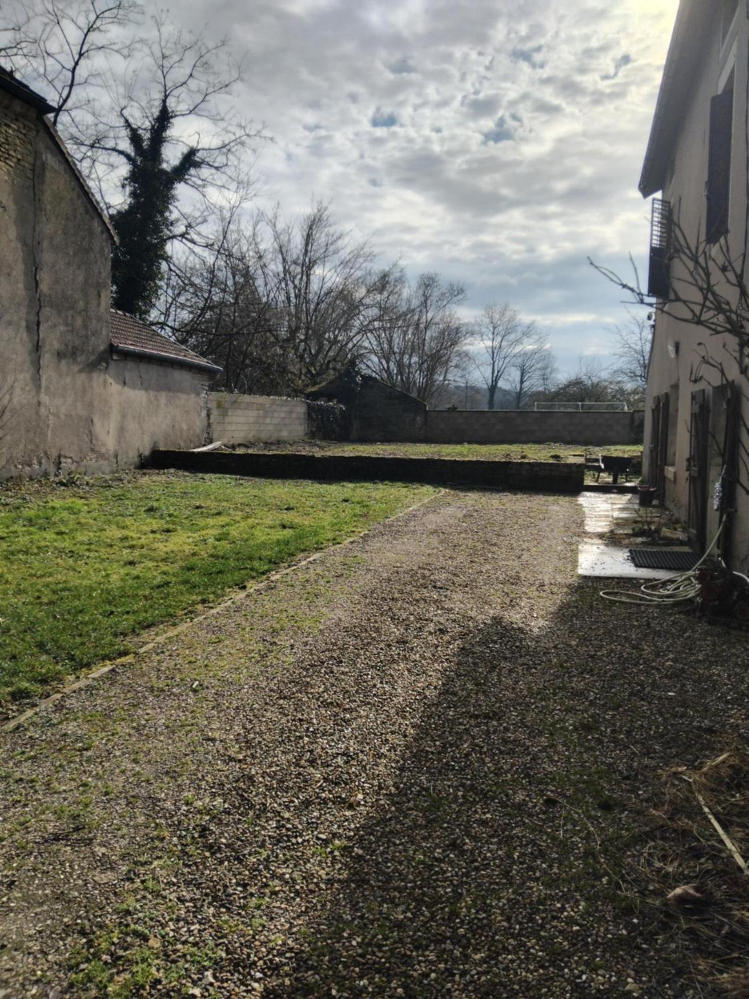 L'Univers, Vous Et Nous Pouilly-sur-Vingeanne Екстер'єр фото